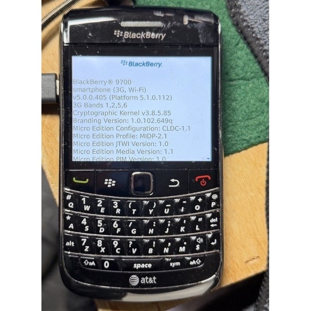 BlackBerry 9700 AT&T Smartphone Black QWERTY Tested Working